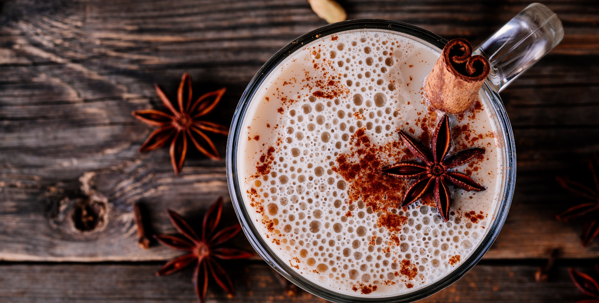 You are currently viewing Recette de latté gourmand au chocolat & abricot : la boisson réconfortante du moment